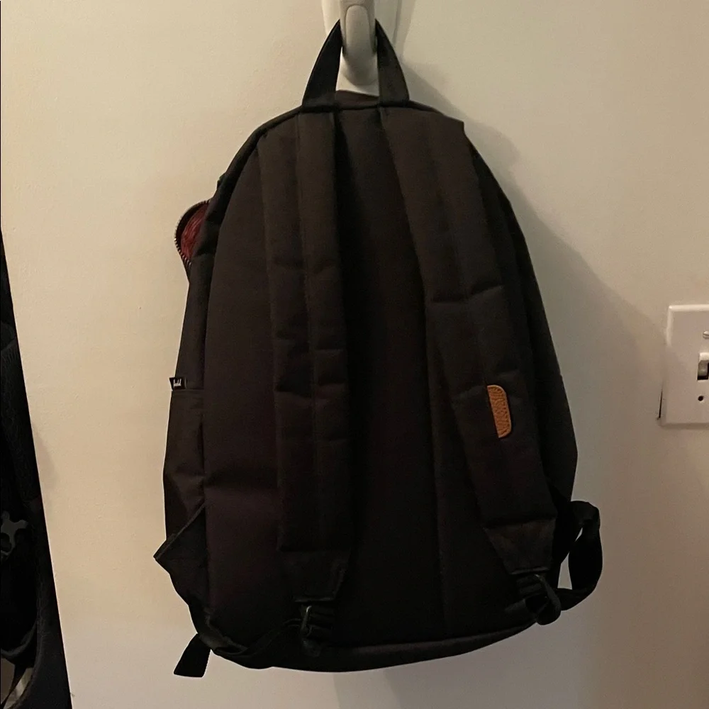 Herschel Supply Company Black Men’s Everyday Backpack with Front Pocket